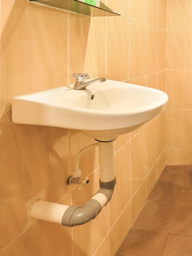 Oyo 3492 Mandala Residence Medan Ngoại thất bức ảnh