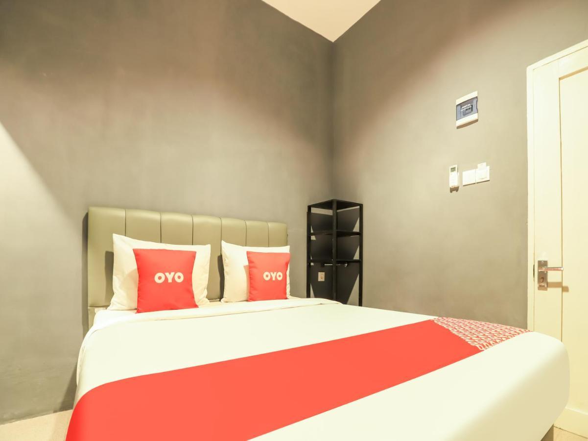 Oyo 3492 Mandala Residence Medan Ngoại thất bức ảnh