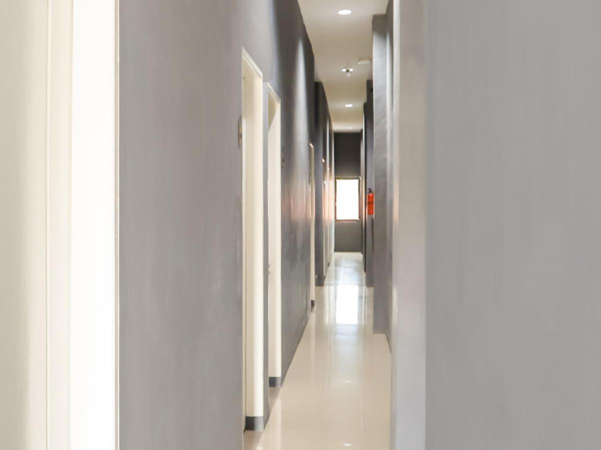 Oyo 3492 Mandala Residence Medan Ngoại thất bức ảnh
